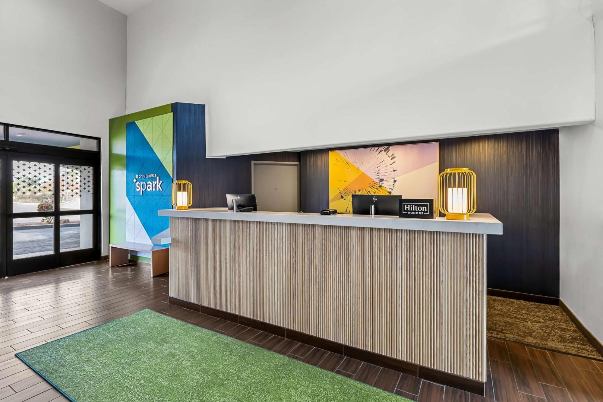 Spark By Hilton Glendale Peoria Phoenix North Exterior photo